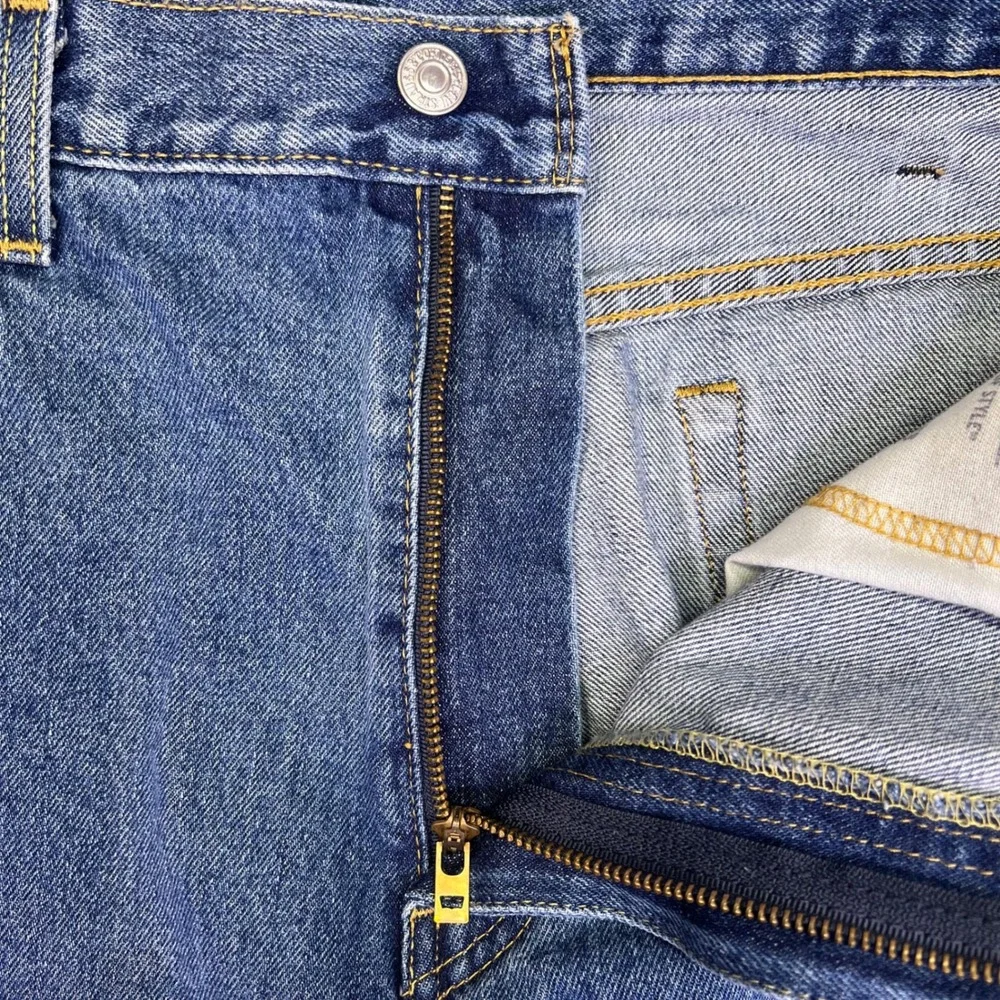 Levis levi 517